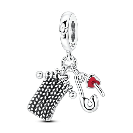 Winter Scarf Paperclip 2-in-1 Charm